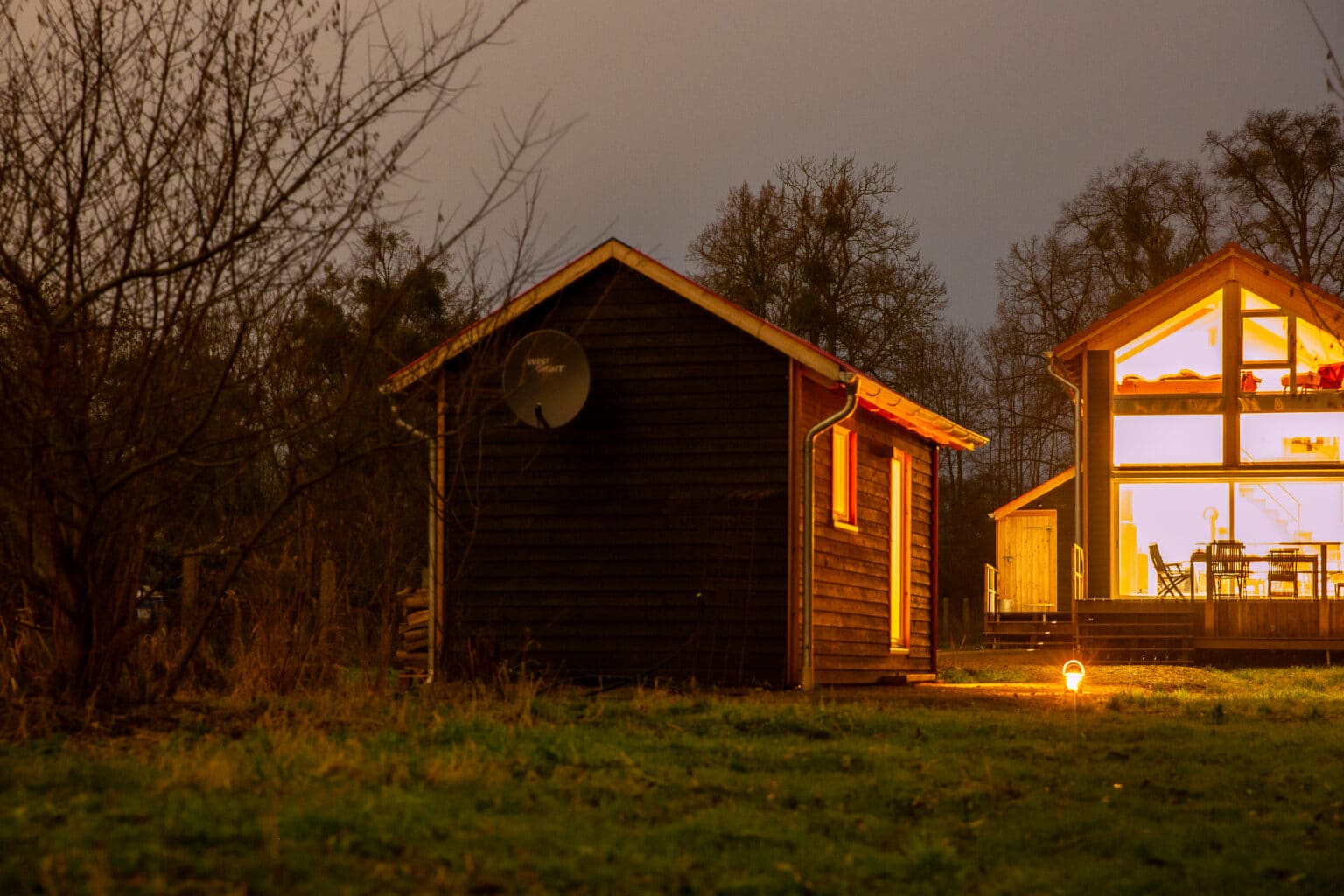 Ferienhaus mit Sauna bei Nacht