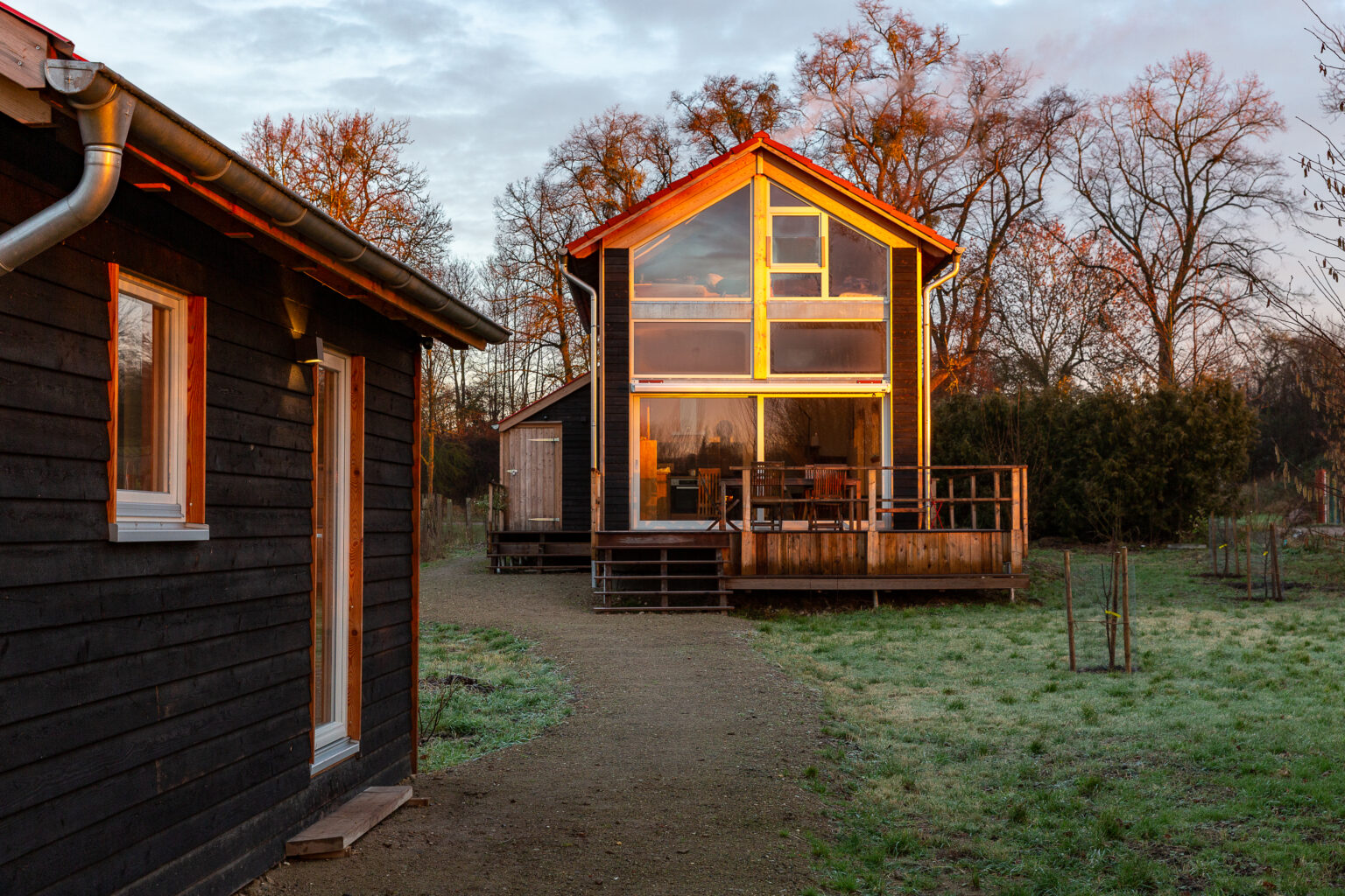 Ferienhaus mit Sauna im Vordergrund